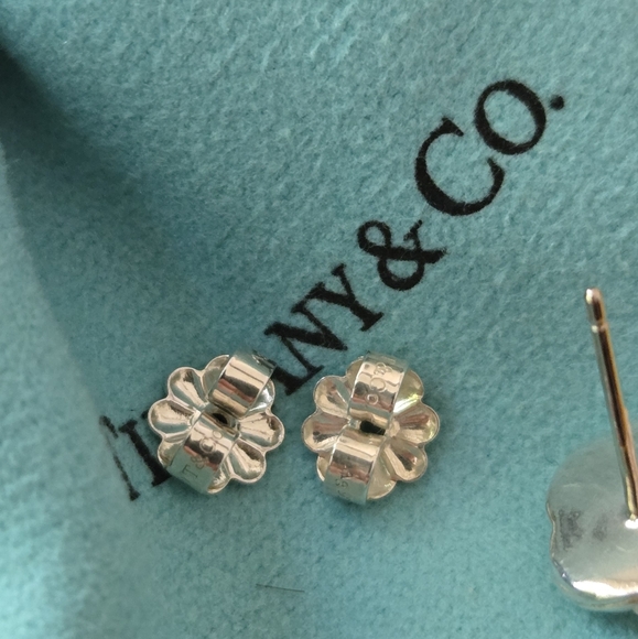 Tiffany & Co Vintage Flower Knot Celtic Weave Earrings - Picture 6 of 8